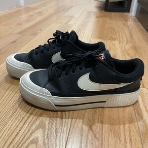 Women’s Nike Court Legacy
